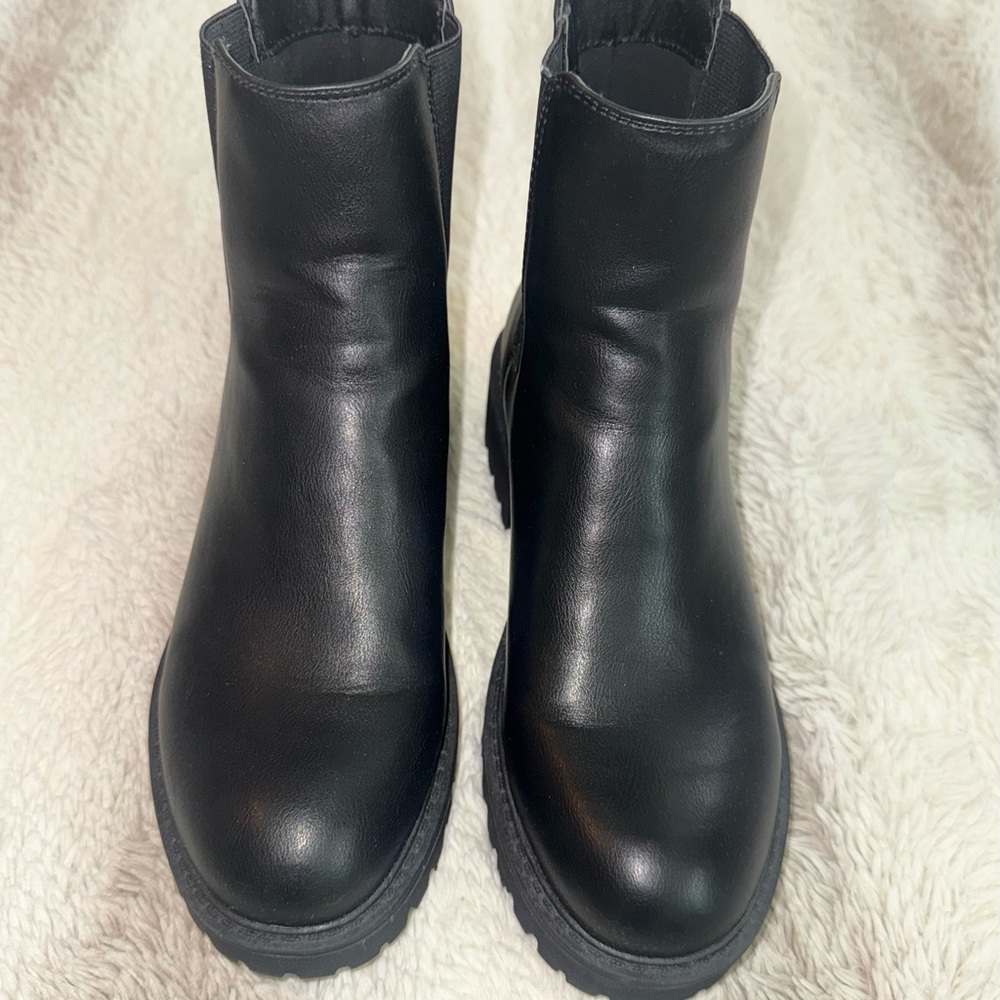 Women’s Black Leather Ankle Boots